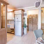 Nerida House Salonikiou * Akti Salonikiou